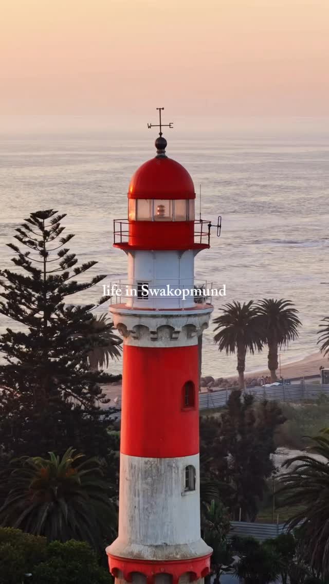 ✨ Living and working in Swakopmund.
Swakopmund is a dream spot: surfing, cozy cafés, walks, and incredible sunsets 🌊🌅. And for working, Desert & Ocean is the perfect place: a relaxed atmosphere, inspiring coworkers, and breathtaking views 💻
Productivity and fun blend perfectly here!
#coworking #coworkingcommunity #namibia #Swakopmund #digitalnomads #LocalExperience #Coworking